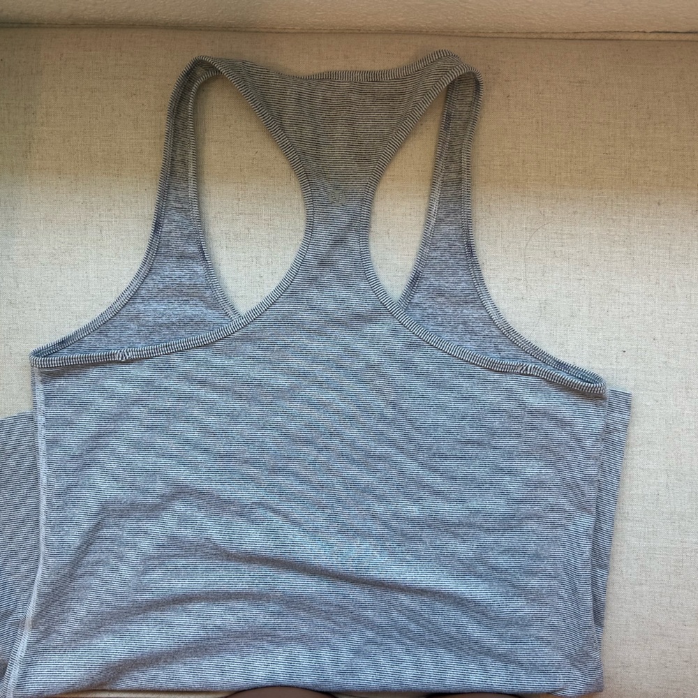 Lululemon Tanktop - Picture 3 of 5